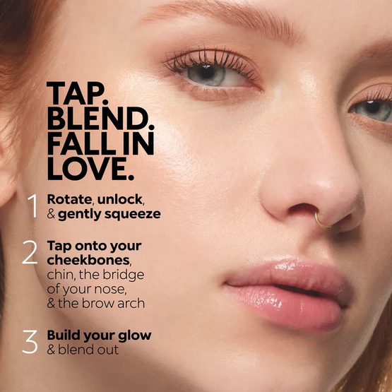 KIKO Milano Glow Fusion Gleam Dream Highlighter rozświetlacz do twarzy w płynie z aplikatorem gąbkowym 01 Sunkissed Rosé 14ml
