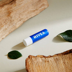 Nivea Pielęgnująca pomadka do ust Original 4.8g